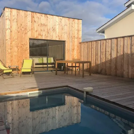 104 Avenue Du Marechal De Lattre De Tassigny Holiday home Gujan-Mestras