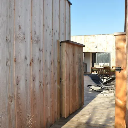 104 Avenue Du Marechal De Lattre De Tassigny Holiday home Gujan-Mestras